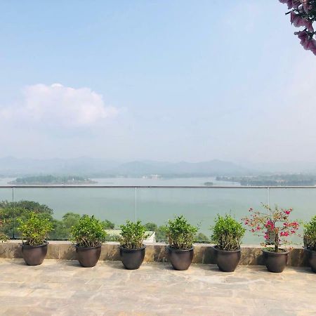 戴丽湖畔酒店 Phuc Yen 外观 照片